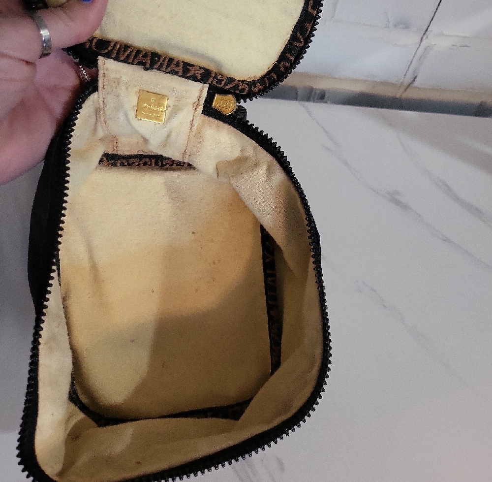 Fendi Black and Brown Travel Bag with Logo - Picture 11 of 12